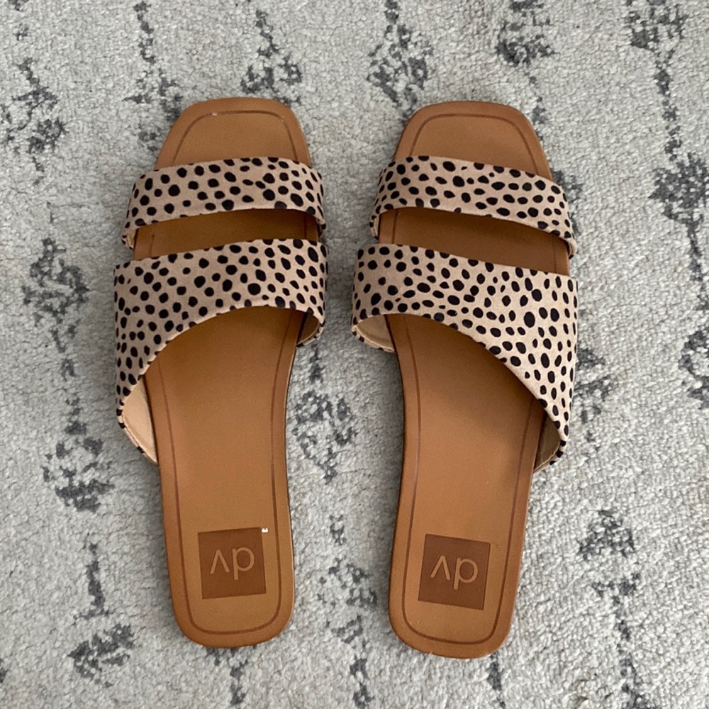 dv by dolce vita leopard slide sandals